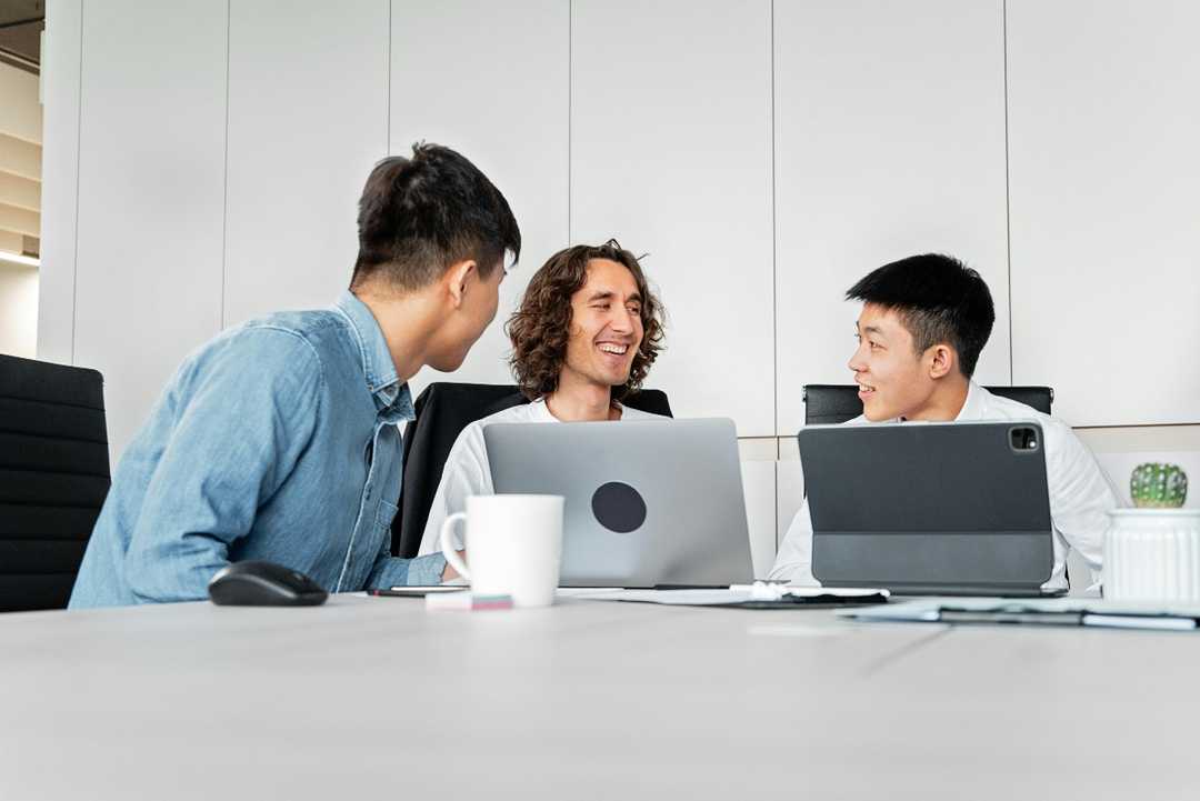 Why Hybrid Working Models Result in More Business Growth