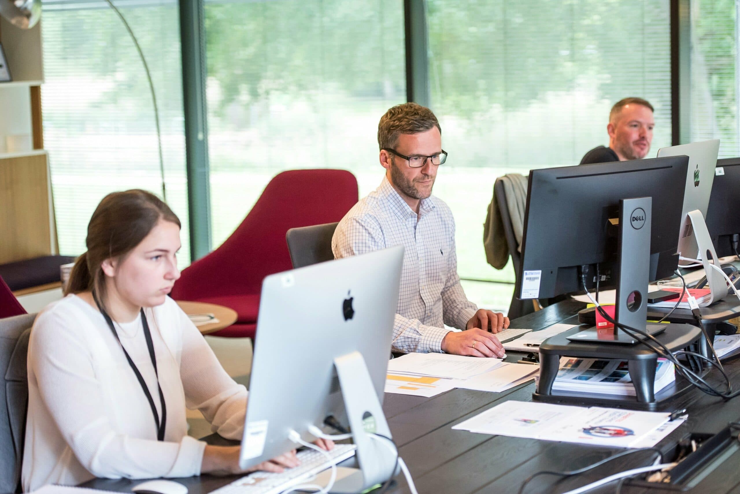 Seven Tips To Keep Motivated In The Office This Summer
