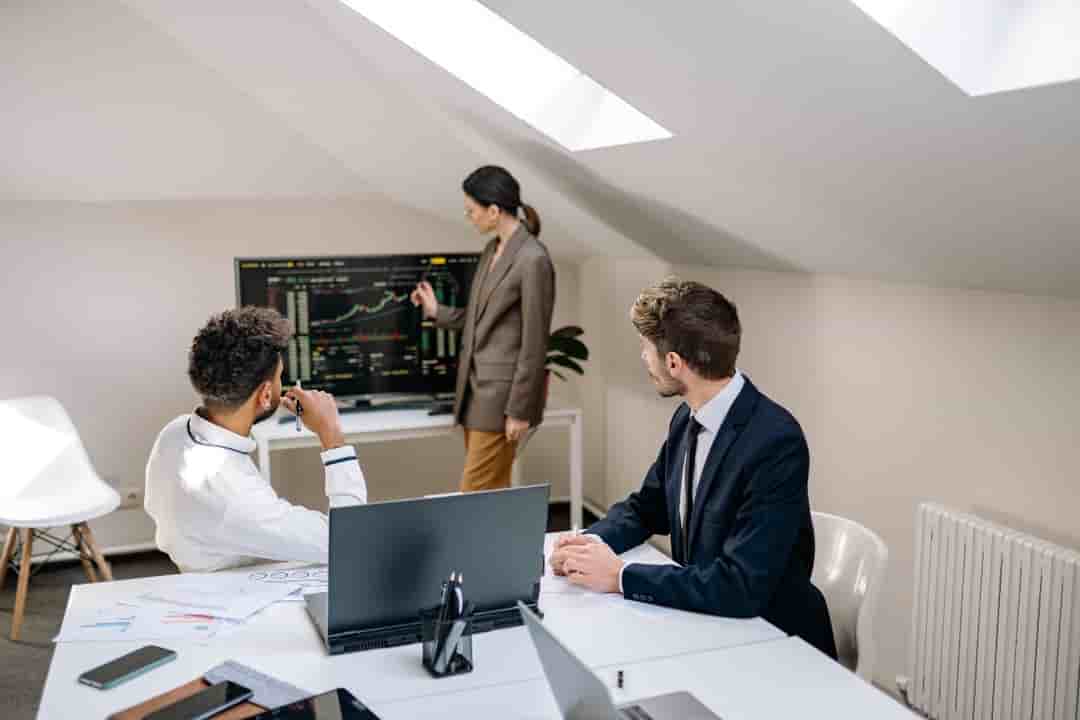 What to Do When Your Finance Director Leaves Mid-Year